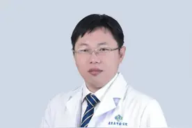 三凹征，呼吸困难的表现，常见于慢阻肺