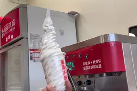 嗓子疼快来吃冰淇淋#喉子疼冰激凌来救你 #喉咙吞刀片感有救了