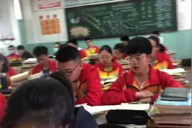 我们也来试试二声部，合唱小白一课时的合成，还不错哦，视频封面