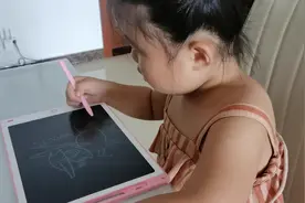 教大家画小马宝莉里面的紫悦视频封面