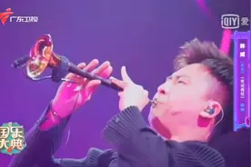 你们相信光吗 #迪迦奥特曼主题曲 #唢呐