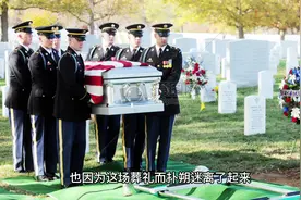 邓丽君死亡之谜揭秘：死后脸上出现巴掌印，国军少将：她是女特务视频封面