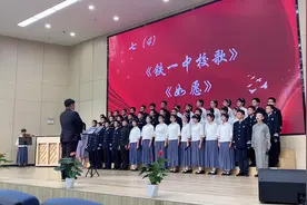 #当代少年该有的样子 为什么我的眼里常含泪水