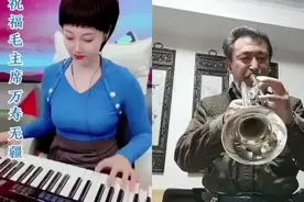 《全民K歌》的这个功能有点儿意思，可以和很多不认识的歌友合唱视频封面
