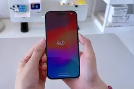 iPhone15开箱 今年的浅蓝色也太好看了吧视频封面
