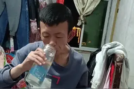 二宝只想着自己喜欢的东西！对别的没啥兴趣！#威廉姆斯综合症视频封面