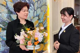 从女儿、妻子到母亲， 每一个你都是最好的你！视频封面