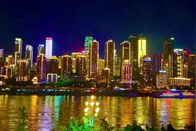 西安—重庆700公里，白天出发晚上到达！除了气温有点高视频封面