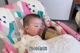 154天，奶粉这东西，冲少了怕你饿着，冲多了我跟你妈就要饿着了视频封面