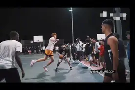 #篮球🏀  4.变向+急停，街头篮球过人集锦！视频封面
