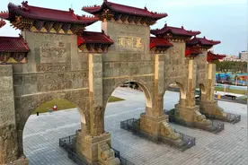号称亚洲第一门的河南上蔡蔡明园，耗资2750万，历经11年完工视频封面