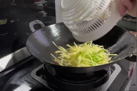 今天做饭了视频封面