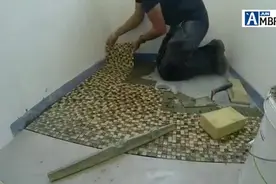 马赛克铺贴过程#装修 #家装装修 #瓷砖铺贴 #瓷砖 #设计 #马赛克