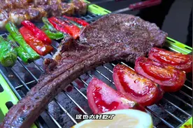 战斧牛排烤着吃也太好吃了#创作灵感 #战斧牛排 #抖音美食推荐官视频封面