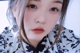 问你们一个问题： 互相取关的两个人，还能不能刷到对方？视频封面