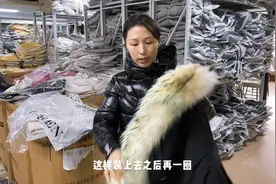 羽绒服被压得干瘪无蓬松感？简单小步骤，立马笔挺有型极具光泽感视频封面