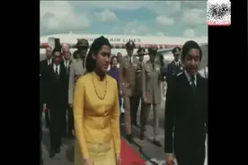 70年代日本皇太子访问泰国，诗琳通公主施屈膝大礼微笑迎接视频封面