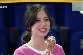 郑恺夸赞Baby生完孩子后唱歌都不跑调了！但智商更简单喽视频封面