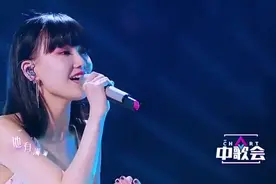 来呀，快活呀！原来是黄龄的声音。太妩媚了，感觉耳朵怀孕了！！