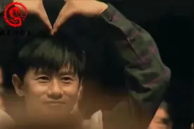 张杰演登上话剧，分享《曾经如是》故事，紧张到仿佛心要跳出来