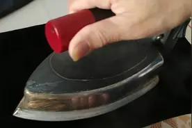 熨烫金丝绒面料不小心烫出痕迹怎么处理？老师傅的这招真管用
