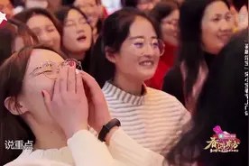 小品：宋小宝冒充海归和丈母娘吹牛：好多印度人见了我都不自信了视频封面