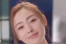 你喜欢张天爱看着你刮胡子吗？图片