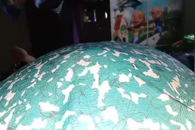 实拍孕33周我家宝宝的大幅度胎动，仿佛有个小异形在妈妈肚里游走视频封面