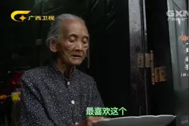 104岁老人每天保持饮用蜂蜜水，最爱美食曝光吃了益处多多