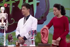 医生开讲：恐伤肾！小孩受到惊吓会影响生长发育视频封面