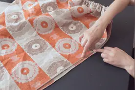 有长浴巾吗？穿1根松紧带这样改，简单又实用