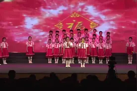【党史学习教育】台前县新区第一实验小学开展“花儿朵朵向太阳 和美少年永向党”学党史主题教育活动图片