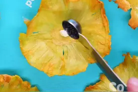 如何简单用水果做蛋糕装饰视频封面