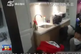 南京：暗门隐蔽难察觉，警方集中收网，抓获涉黄人员40多人！