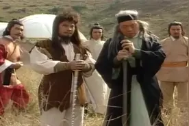 马钰半夜教郭靖内功心法，郭靖武功进步神速，竟打赢了三师父视频封面