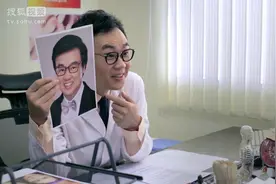 屌丝男士：大鹏整容前后对比，石榴姐感叹，整完之后帅好多视频封面