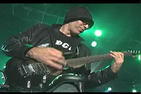 吉他大师乔·塞奇尼（Joe Satriani）--《Starry Night》视频封面