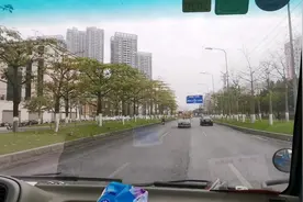 实拍全国千强镇排名33的顺德龙江镇，看看这里有多发达？视频封面