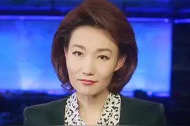 【主播说联播】确诊外卖骑手每天接妻子回家 认真生活值得尊敬视频封面