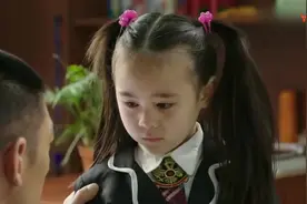 女孩保密父亲工作被同学嘲笑，看救人的新闻才知是特种兵视频封面