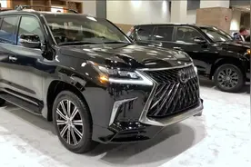 全新雷克萨斯LX570黑武士到店实拍！这气场太强大！视频封面