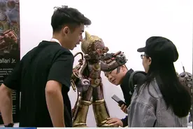 深圳国际艺术博览会开幕  6000余件中外艺术作品亮相视频封面