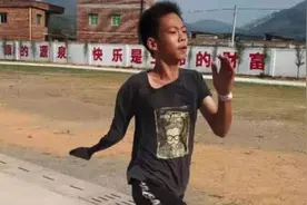独臂少年张家城：一条手臂，演绎“我命由我不由天”，全世界叹服视频封面