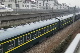 每年春运都会固定登场的无空调绿皮临客列车3216次（上海-成都）视频封面