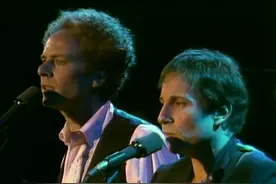 英文经典推荐：毕业生主题曲The Sound of Silence（保罗西蒙）