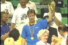 经典时刻：乒乓历史上的首位大满贯诞生！瓦尔德内尔受到国王接见视频封面