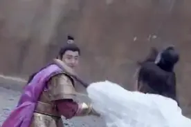 薛刚等人要出城，怎料驴头太子竟敢拦人那不好意思，只能杀你了视频封面