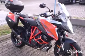 KTM 1290 SUPER DUKE R改装天蝎炸街排气，声浪瞬间提升几个档次视频封面