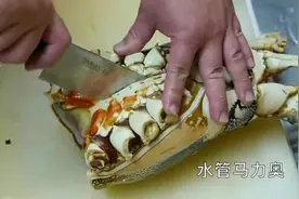 大龙虾头别浪费，还能这么吃，太好吃了，摆盘也漂亮，家居会客