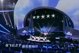 百变达人！可爱12岁小姑娘，上台一开口震惊全场，无不为之喝彩！视频封面
